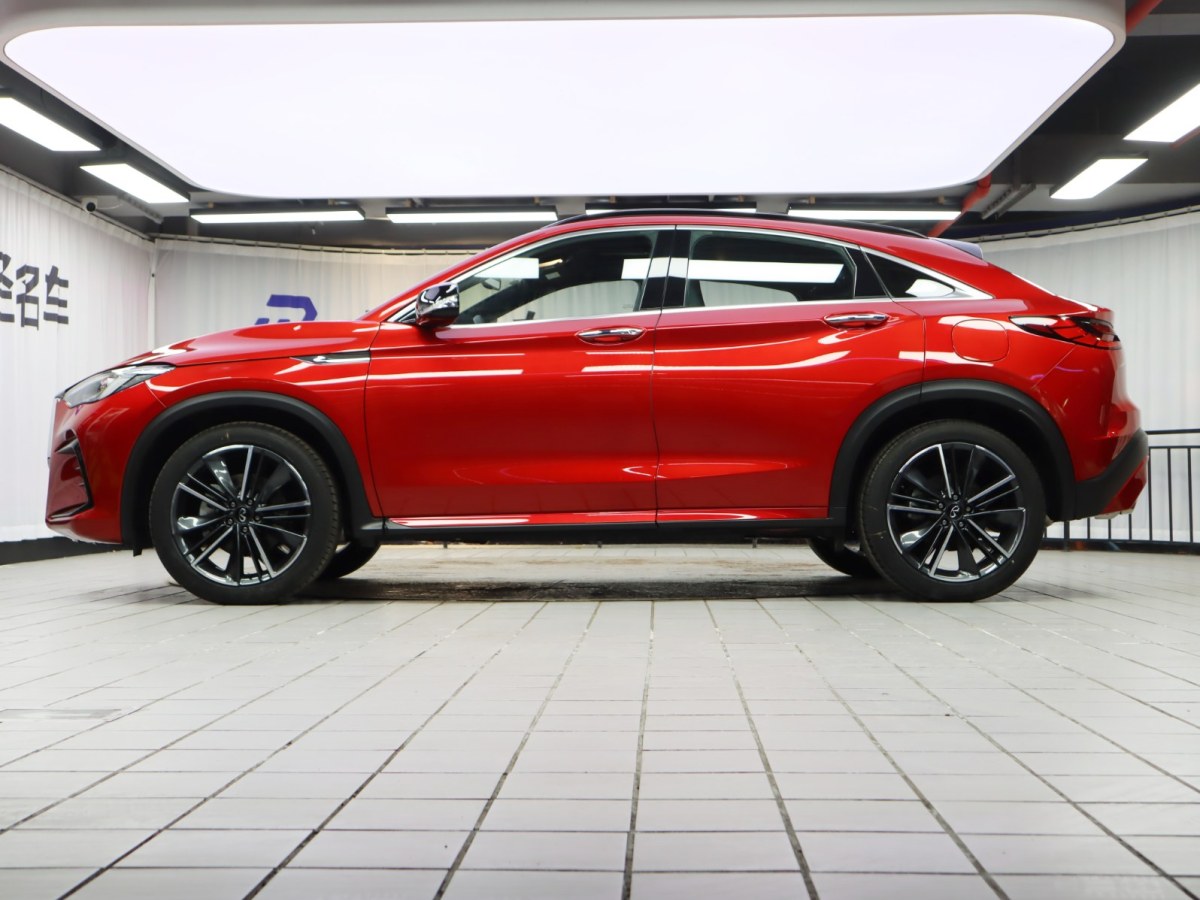 英菲尼迪 英菲尼迪QX55  2022款 2.0T 耀型版圖片