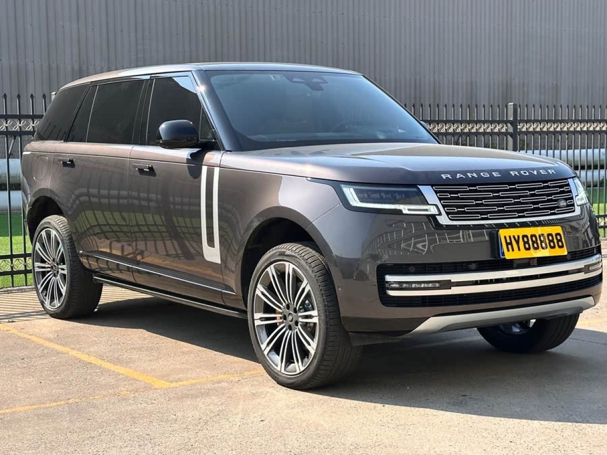 路虎 攬勝  2023款 3.0 L6 400PS 創(chuàng)世加長版圖片