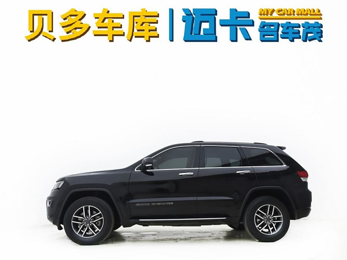 Jeep 大切諾基  2020款 3.0L 專(zhuān)業(yè)導(dǎo)航版圖片