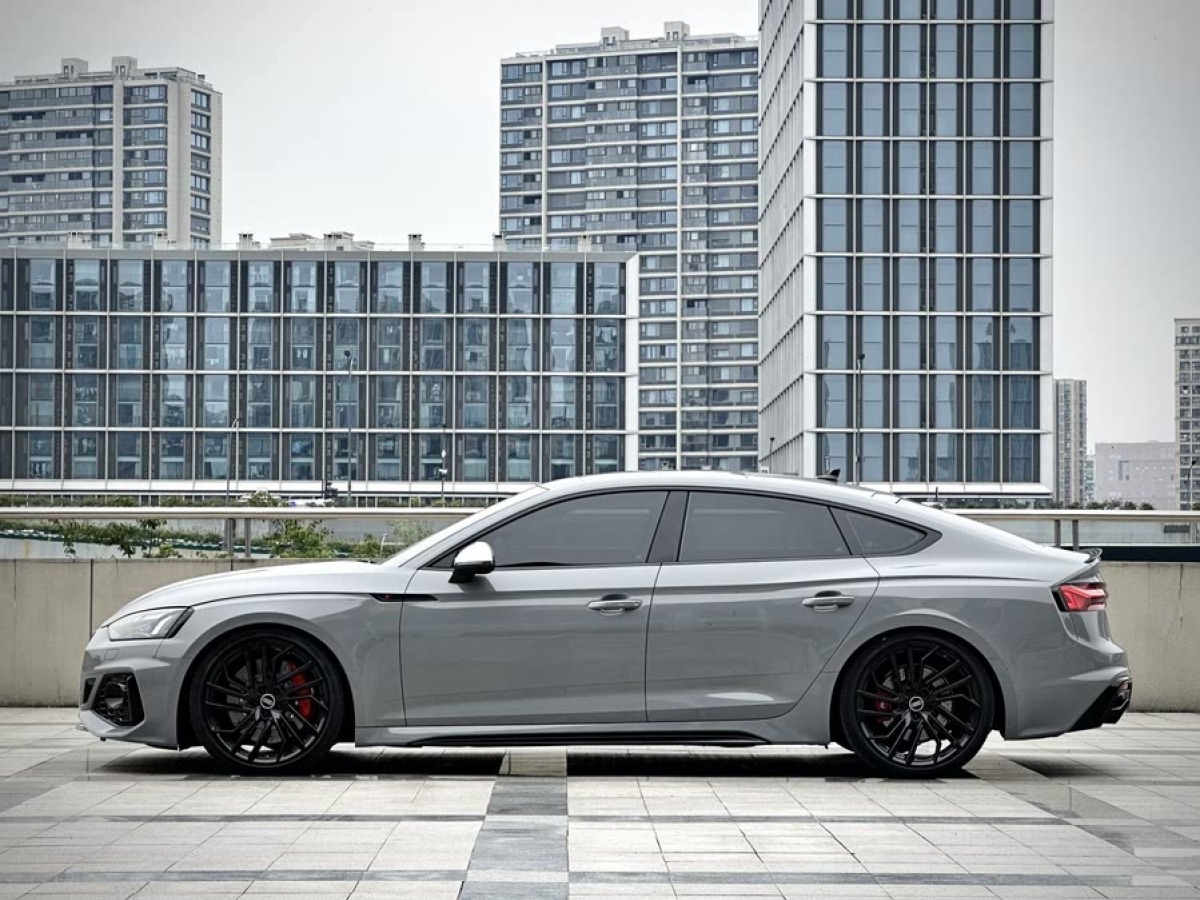奧迪 奧迪RS 5  2021款 RS5 Sportback 黑曜版圖片