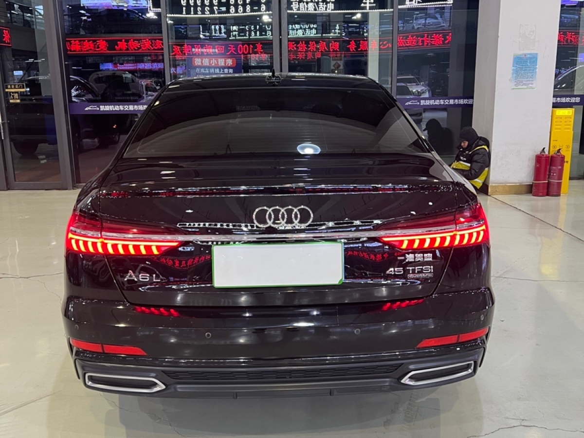 奧迪 奧迪A6L  2020款 45 TFSI quattro 臻選動(dòng)感型圖片