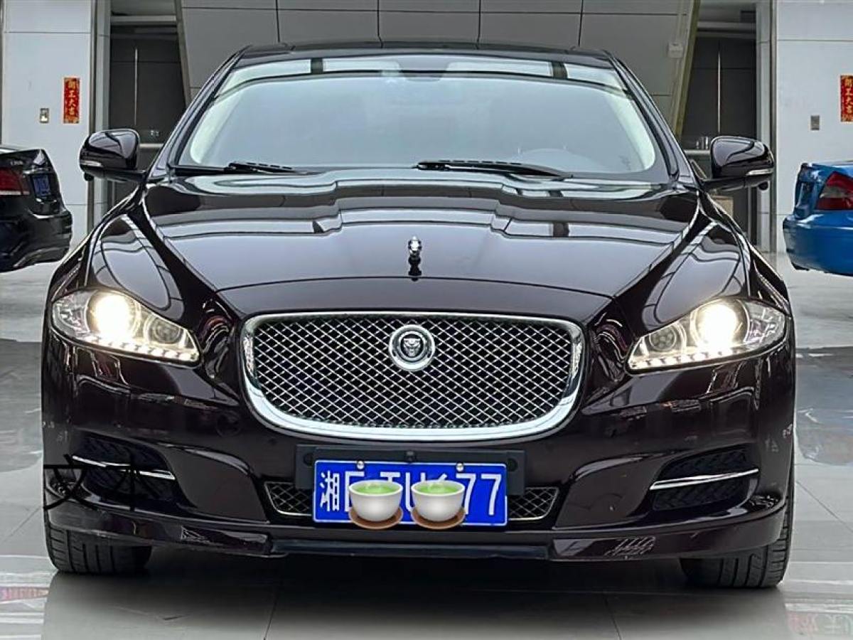 捷豹 XJ  2012款 XJL 3.0 旗艦商務(wù)版圖片