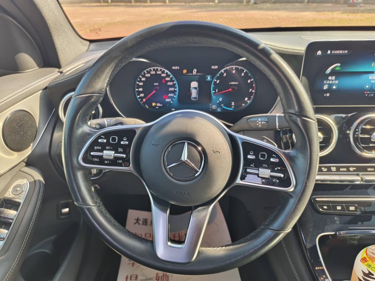 2020年11月奔馳 奔馳GLC  2023款 改款 GLC 260 4MATIC 轎跑SUV