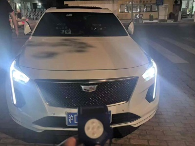 2020年9月 凱迪拉克 CT6 改款 28T 領(lǐng)先運(yùn)動(dòng)型圖片