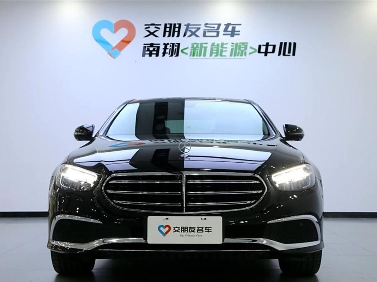 奔馳 奔馳E級(jí)新能源  2023款 E 350 e L 插電式混合動(dòng)力轎車圖片