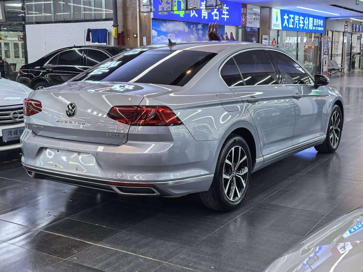 大众 迈腾  2021款 330TSI DSG 30周年纪念版图片