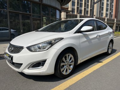 2017年4月 現(xiàn)代 朗動 1.6L 自動尊貴型圖片