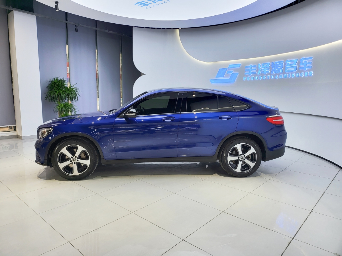 奔馳 奔馳GLC  2022款 改款 GLC 300 4MATIC 轎跑SUV圖片