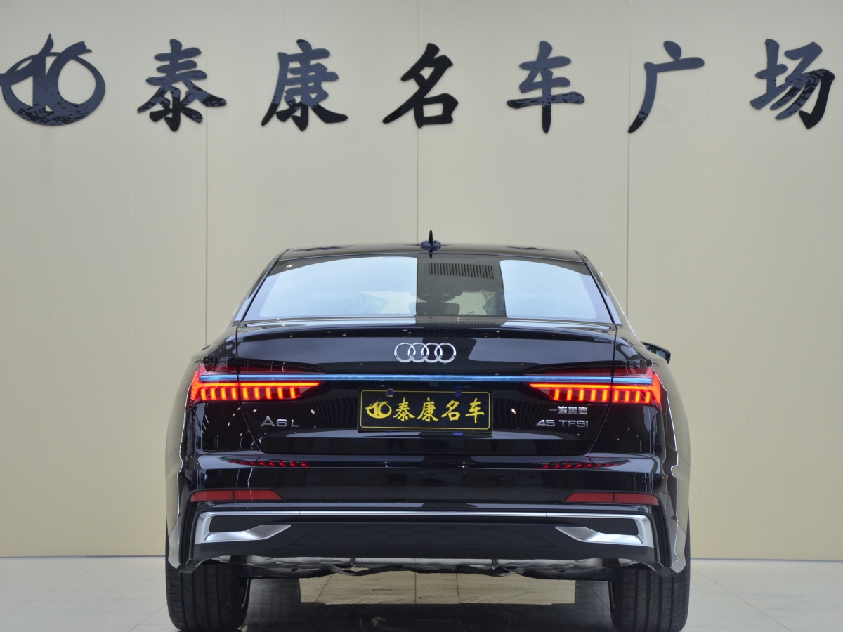 奧迪 奧迪A6L  2025款 45 TFSI 臻選動感型圖片