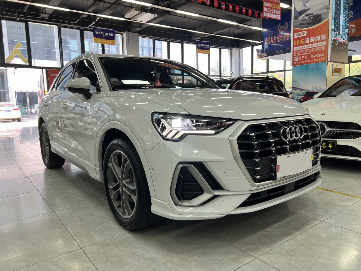 奧迪 奧迪Q3  2023款 40 TFSI 時(shí)尚動(dòng)感型圖片