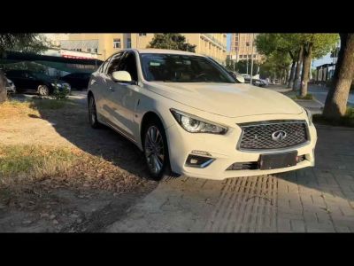 2019年1月 英菲尼迪 Q70(進(jìn)口) Q70L 2.0T 奢華版圖片