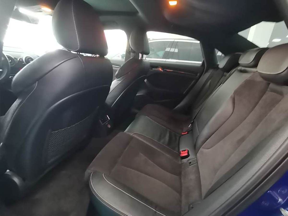 奧迪 奧迪S3  2015款 S3 2.0T Limousine圖片