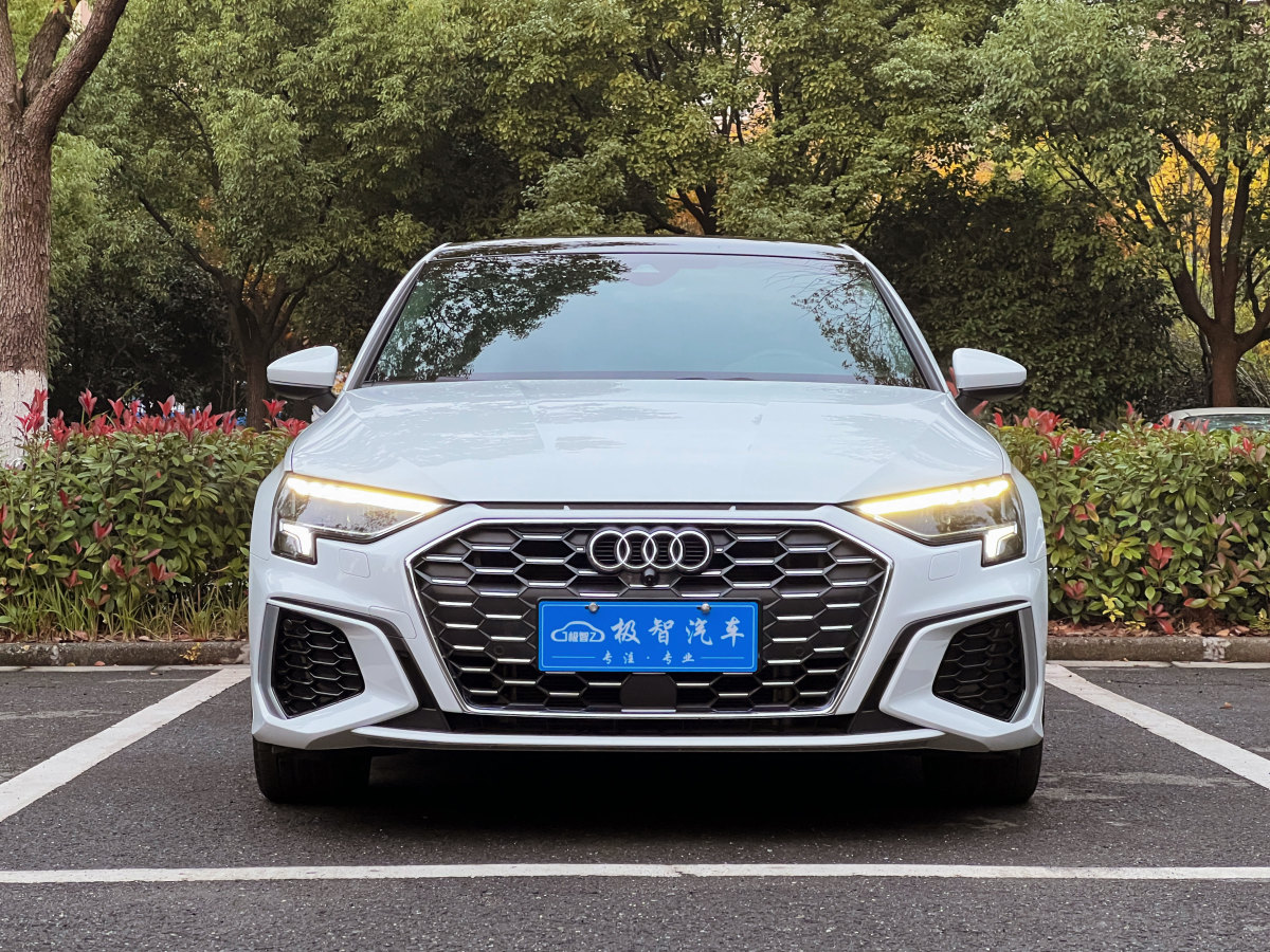 奧迪 奧迪A3  2024款 Sportback 35 TFSI 時(shí)尚運(yùn)動(dòng)型圖片