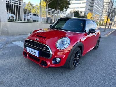 2016年12月 MINI CLUBMAN 2.0T COOPER S 賽車控圖片