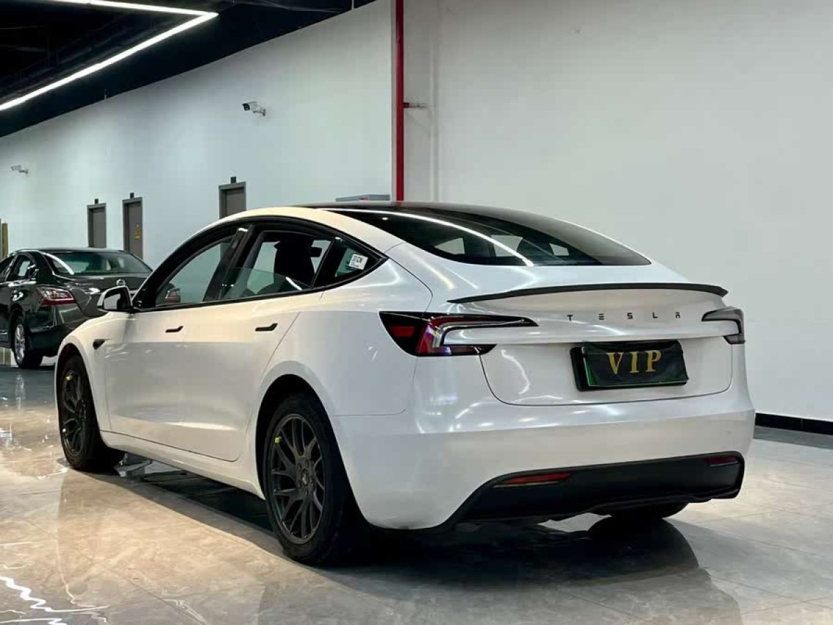 特斯拉 Model 3  2025款 后輪驅(qū)動版圖片