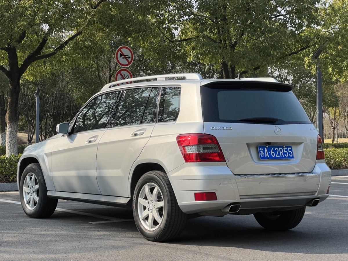 奔馳 奔馳GLK級(jí)  2010款 GLK 300 4MATIC 時(shí)尚型圖片