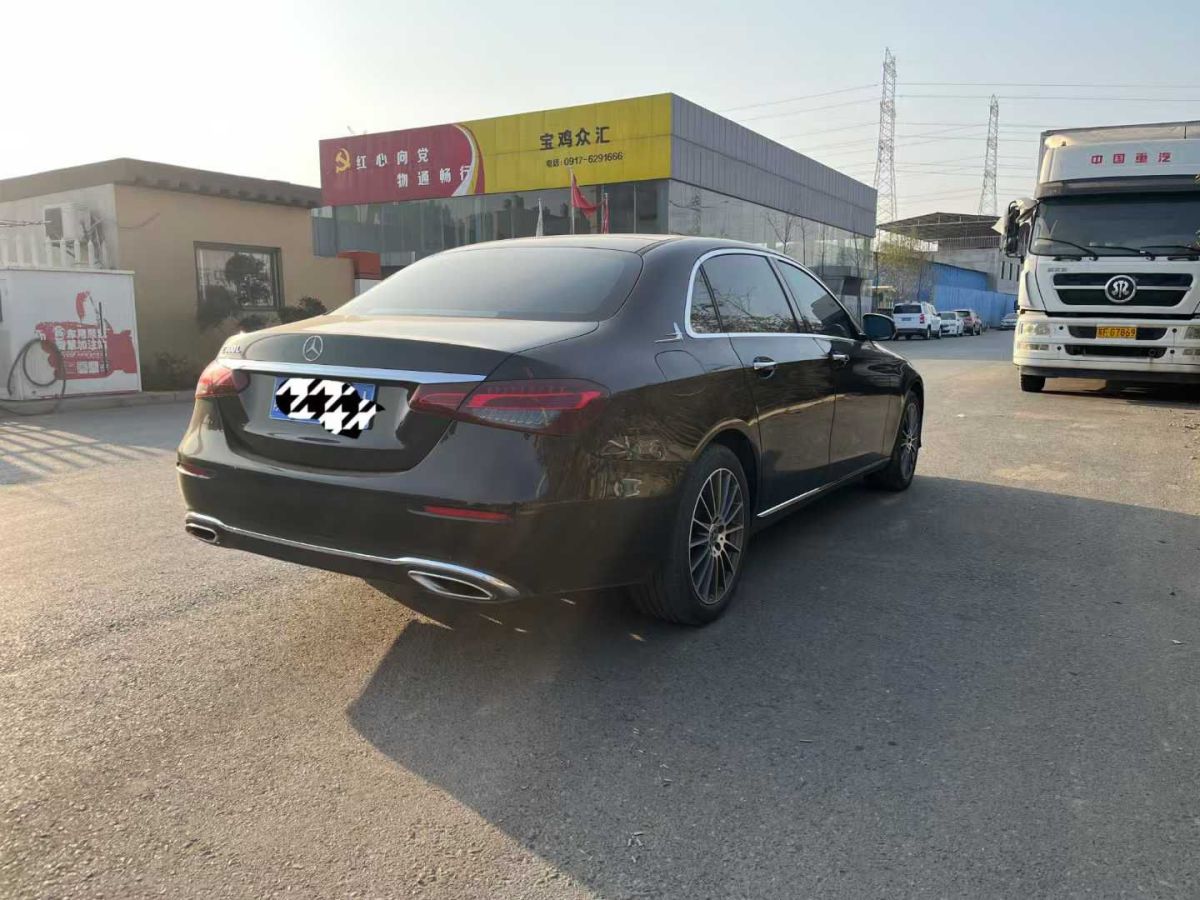 奔馳 奔馳E級(jí)  2022款 E 300 L 豪華型圖片