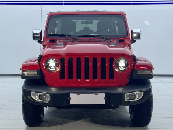 Jeep 牧马人  2018款 2.0T Sahara 四门版