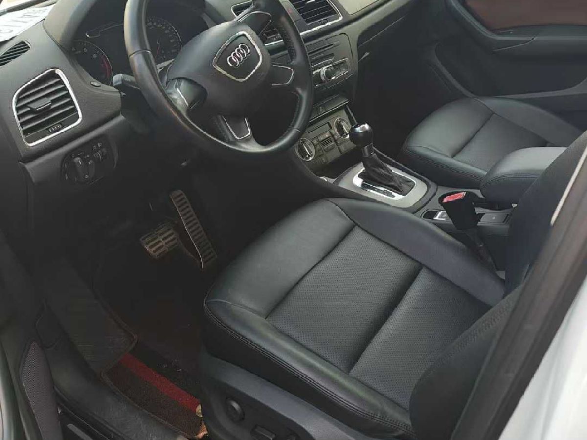 奧迪 奧迪Q3  2014款 Q3 1.4T 30TFSI 手動(dòng)標(biāo)準(zhǔn)型圖片