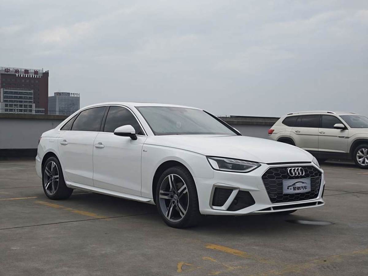 奧迪 奧迪A4L  2020款 40 TFSI 豪華動(dòng)感型圖片