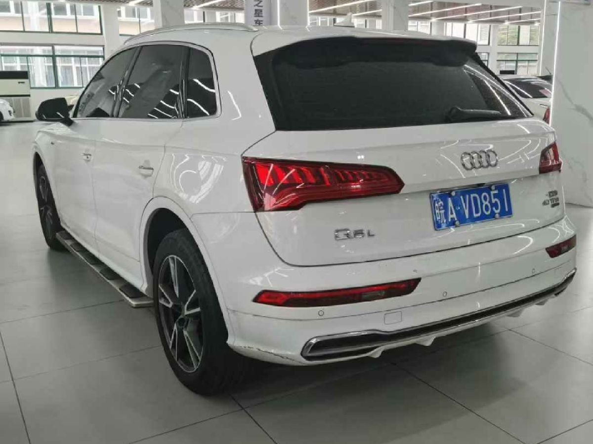 奧迪 奧迪Q5  2018款 典藏版 40 TFSI 技術(shù)型圖片