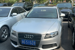 奥迪A4L 奥迪 2.0 TFSI 自动标准型