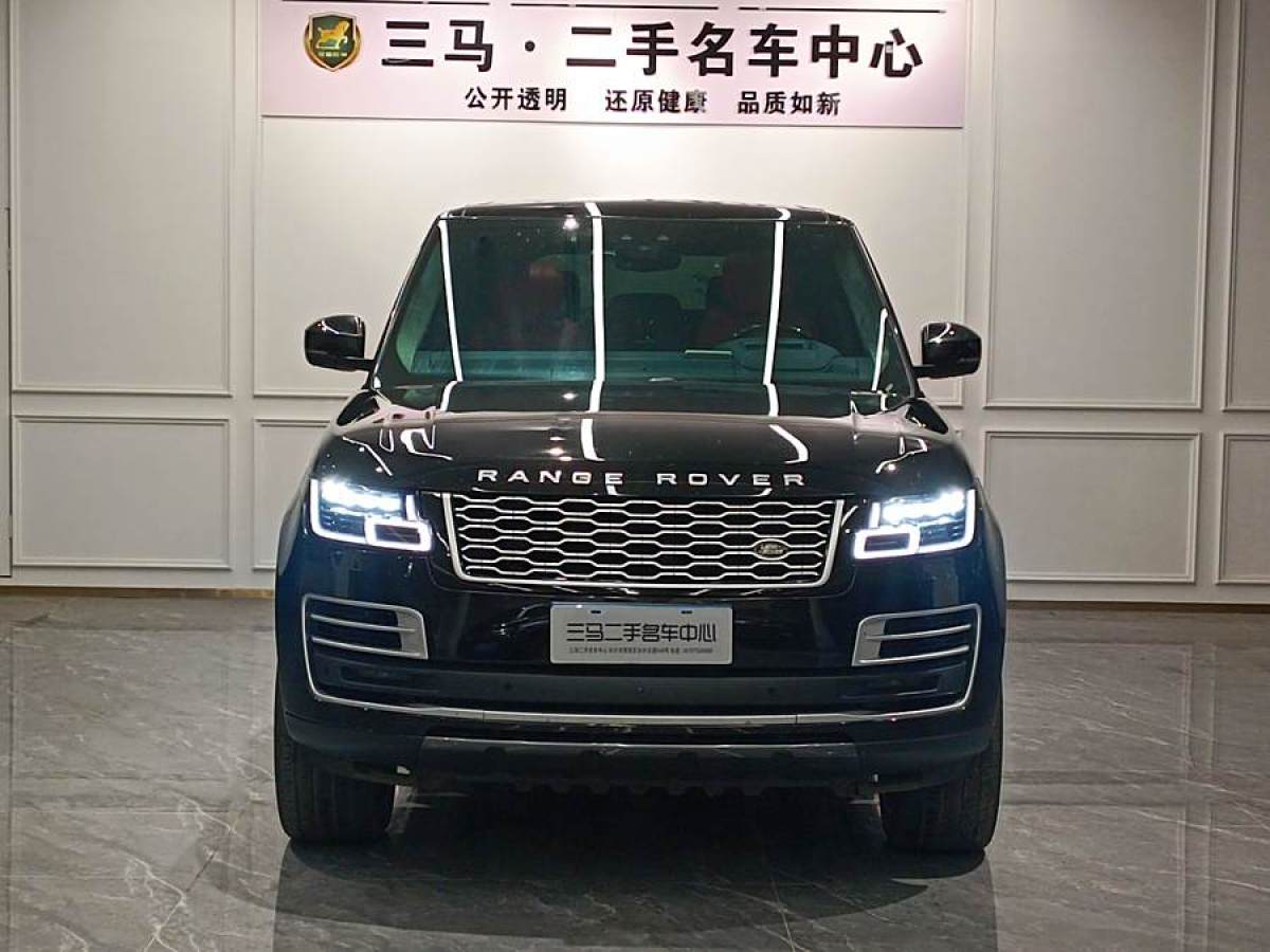 路虎 攬勝  2020款 3.0 L6 傳世加長(zhǎng)版圖片