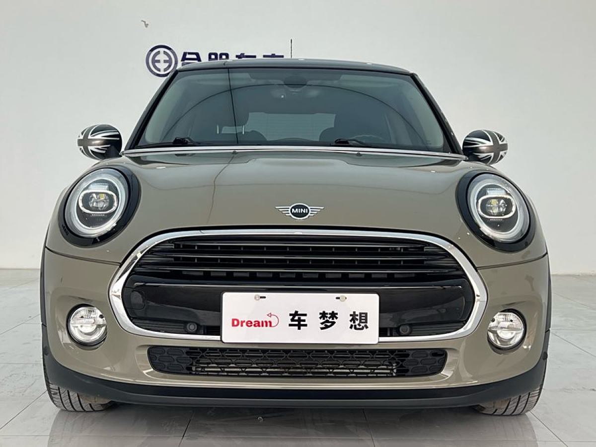 MINI COUNTRYMAN  2018款 1.5T COOPER 經(jīng)典派圖片