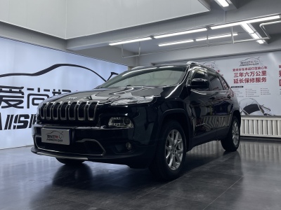 2016年5月 Jeep 自由光 2.4L 專業(yè)版圖片