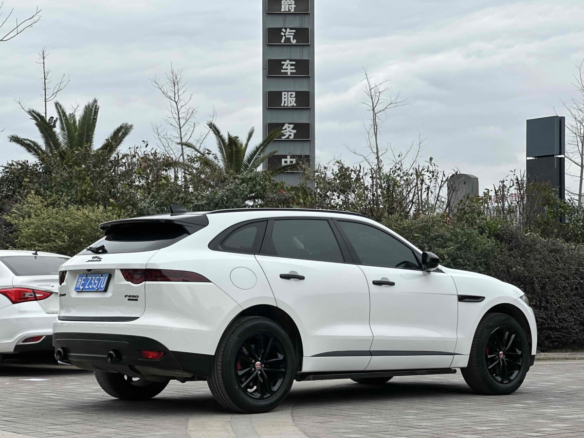 捷豹 F-PACE  2016款 3.0 SC 四驅(qū)R-Sport運動版圖片