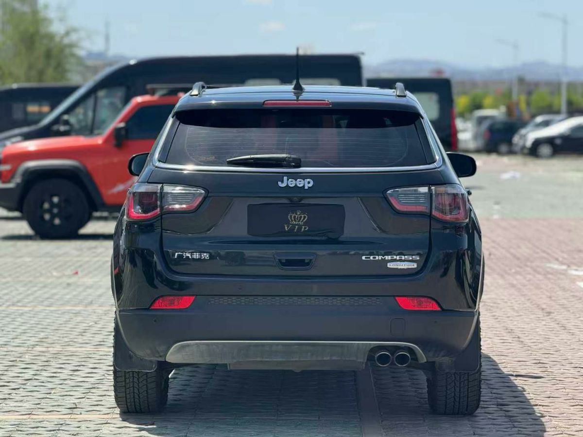 Jeep 指南者  2019款 220T 自動(dòng)夜鷹版圖片