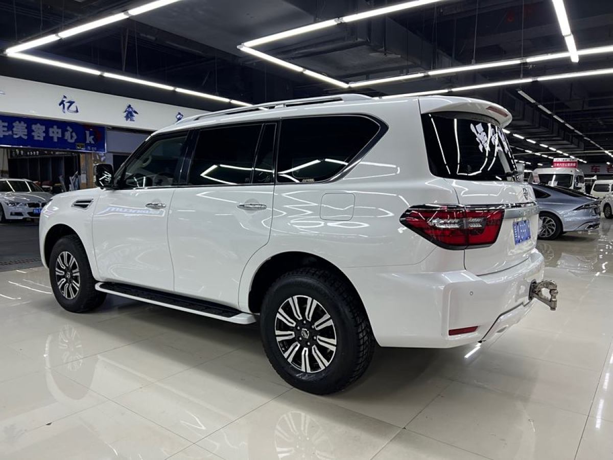 日產(chǎn) 途樂  2018款 4.0L 領(lǐng)英型圖片