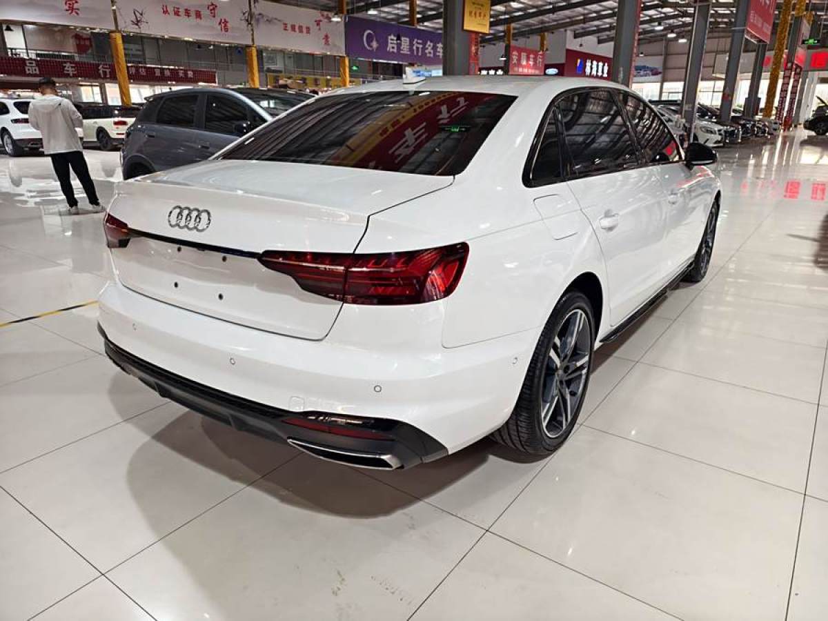 奧迪 奧迪A4L  2023款 40 TFSI 豪華動(dòng)感型圖片