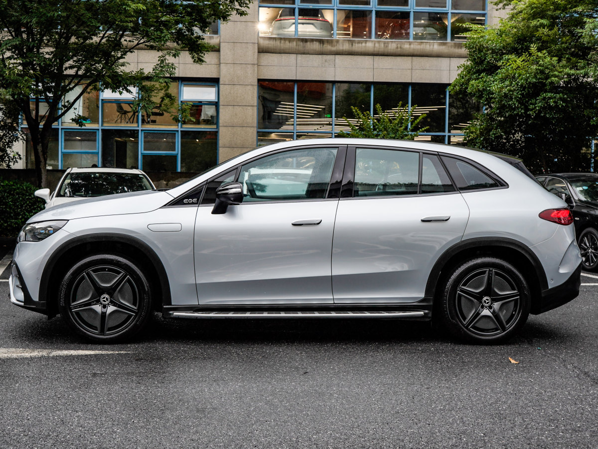 奔馳 奔馳EQE SUV  2023款 500 4MATIC 特別版圖片