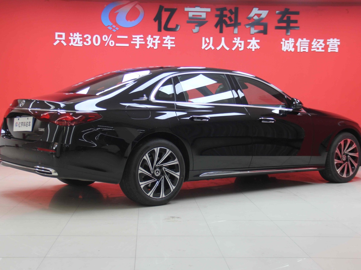 奔馳 奔馳E級(jí)  2019款 改款 E 300 L 豪華型圖片