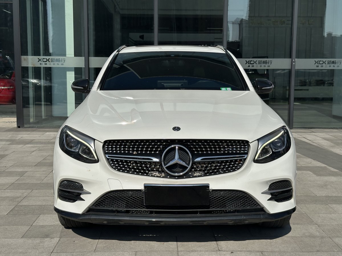 奔馳 奔馳GLC  2023款 改款 GLC 260 4MATIC 轎跑SUV圖片