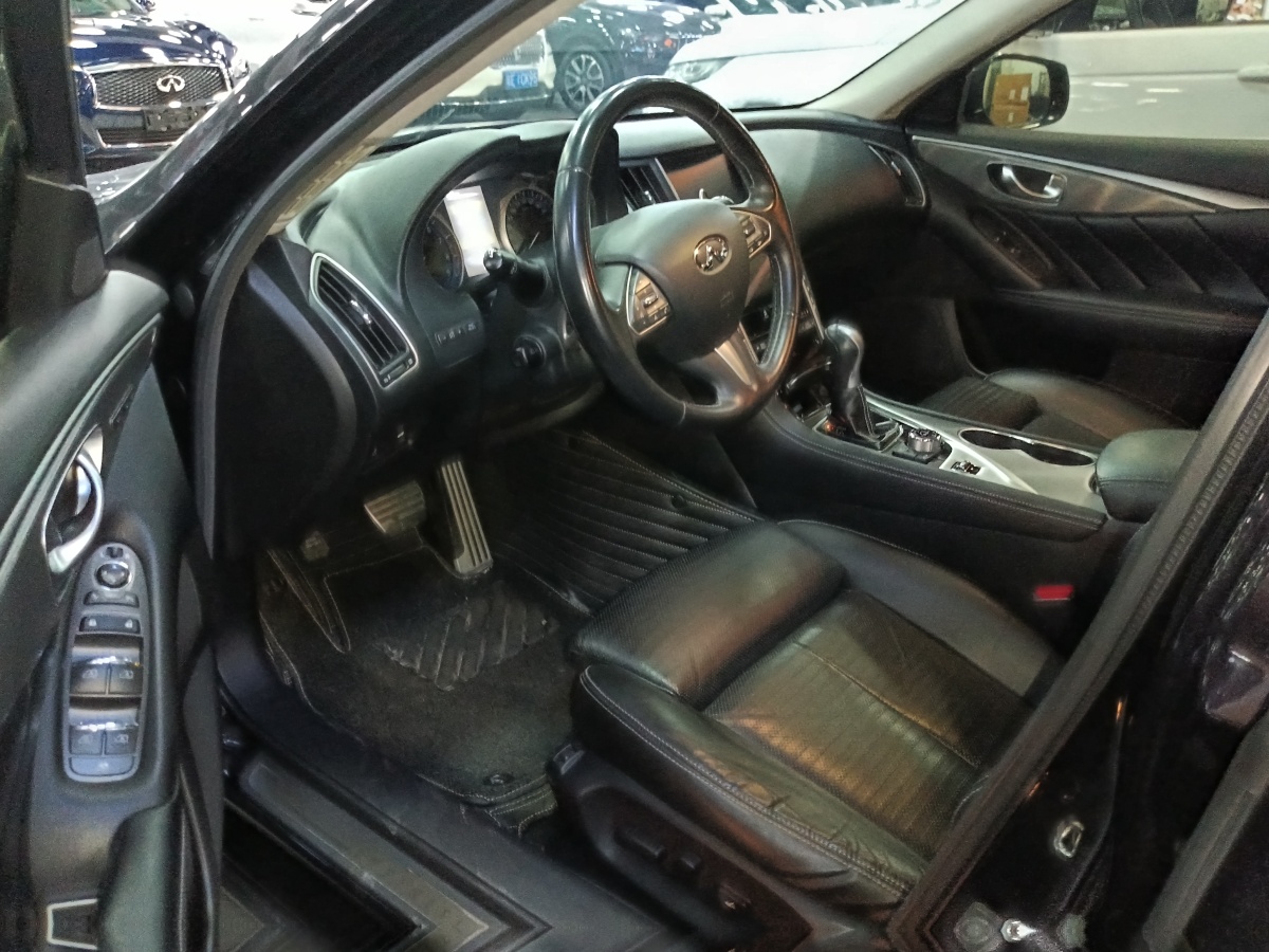 英菲尼迪 Q50  2014款 3.7L 豪華運動版圖片