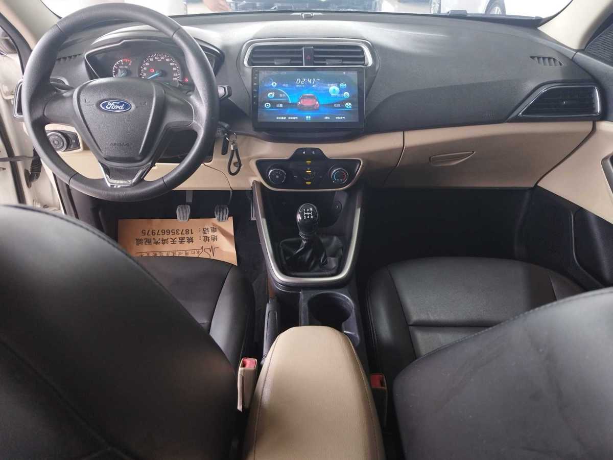 福特 福睿斯  2015款 1.5L 手动舒适型图片
