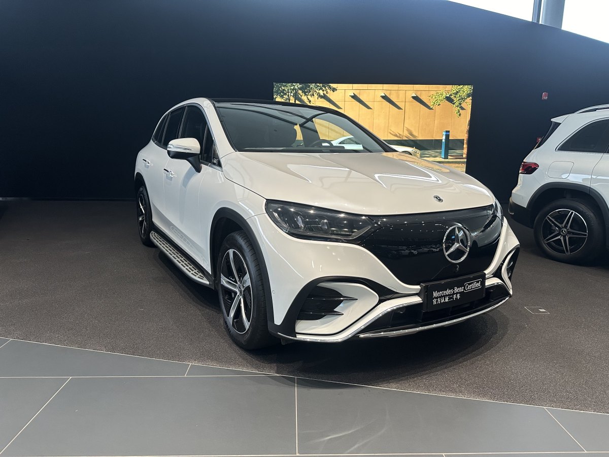 2023年7月奔馳 奔馳EQE SUV  2023款 350 4MATIC 先鋒版