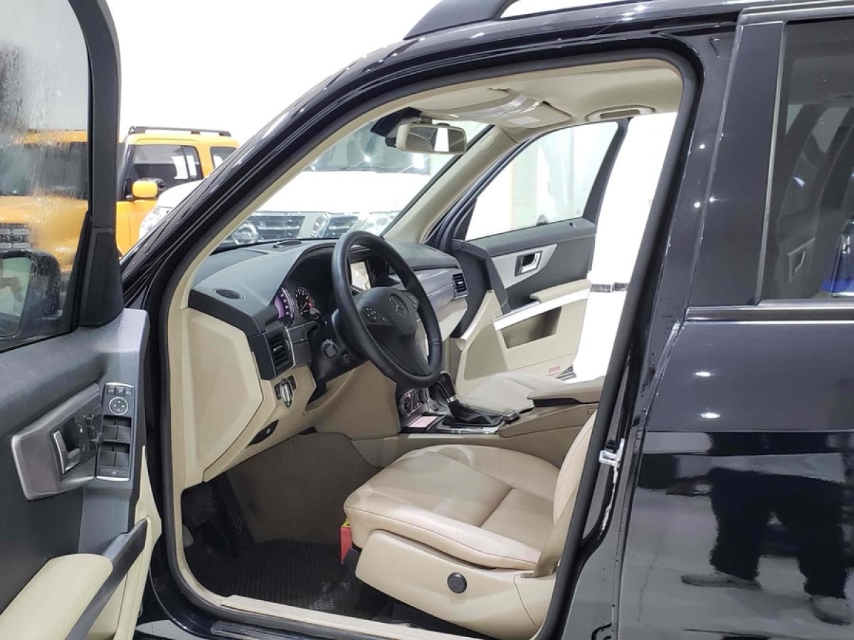 奔馳 奔馳GLK級(jí)  2012款 GLK 300 4MATIC 動(dòng)感型圖片