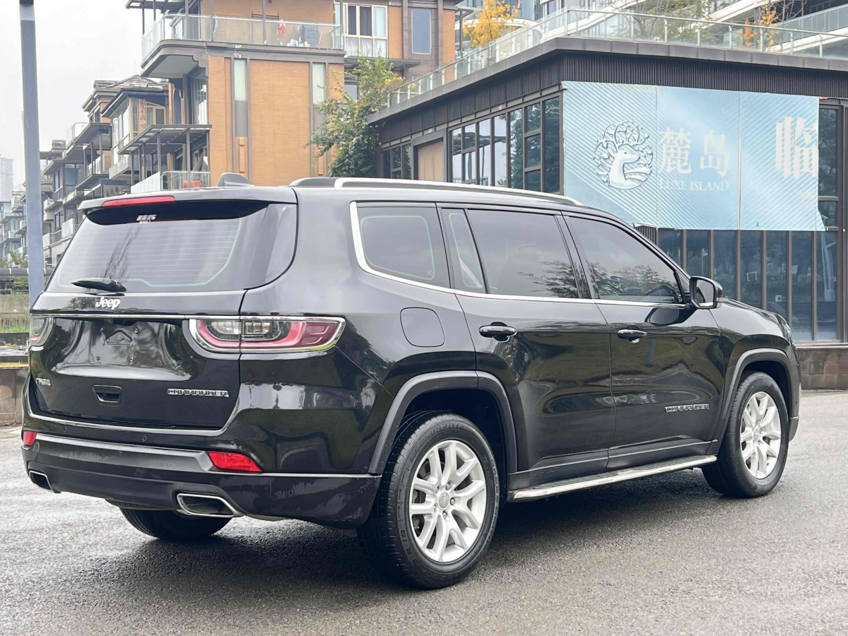 Jeep 指揮官  2018款 2.0T 兩驅(qū)進(jìn)享版 國(guó)VI圖片