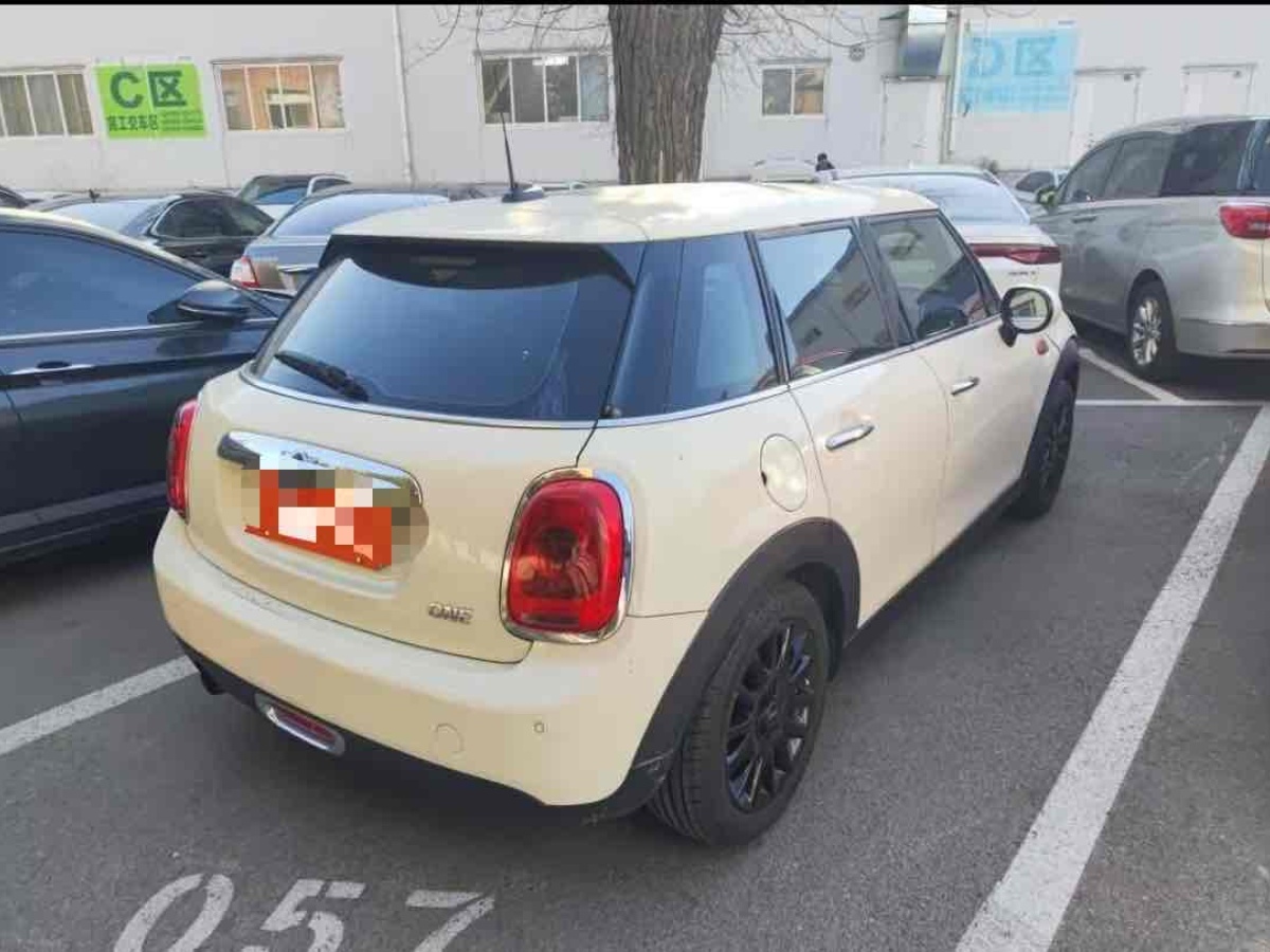 MINI MINI  2016款 1.2T ONE 先鋒派 五門版圖片