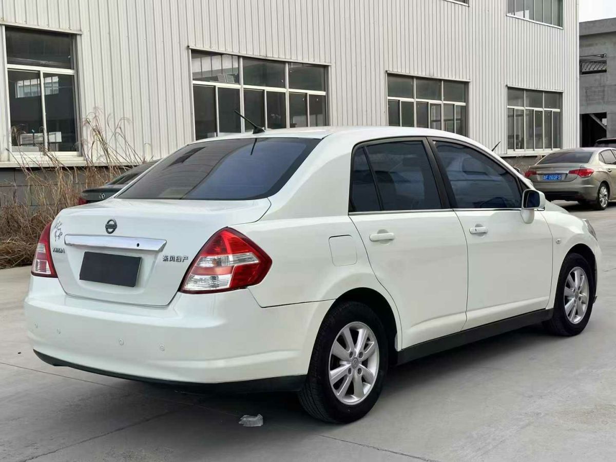 日產(chǎn) 頤達(dá)  2009款 1.6L 自動科技版圖片