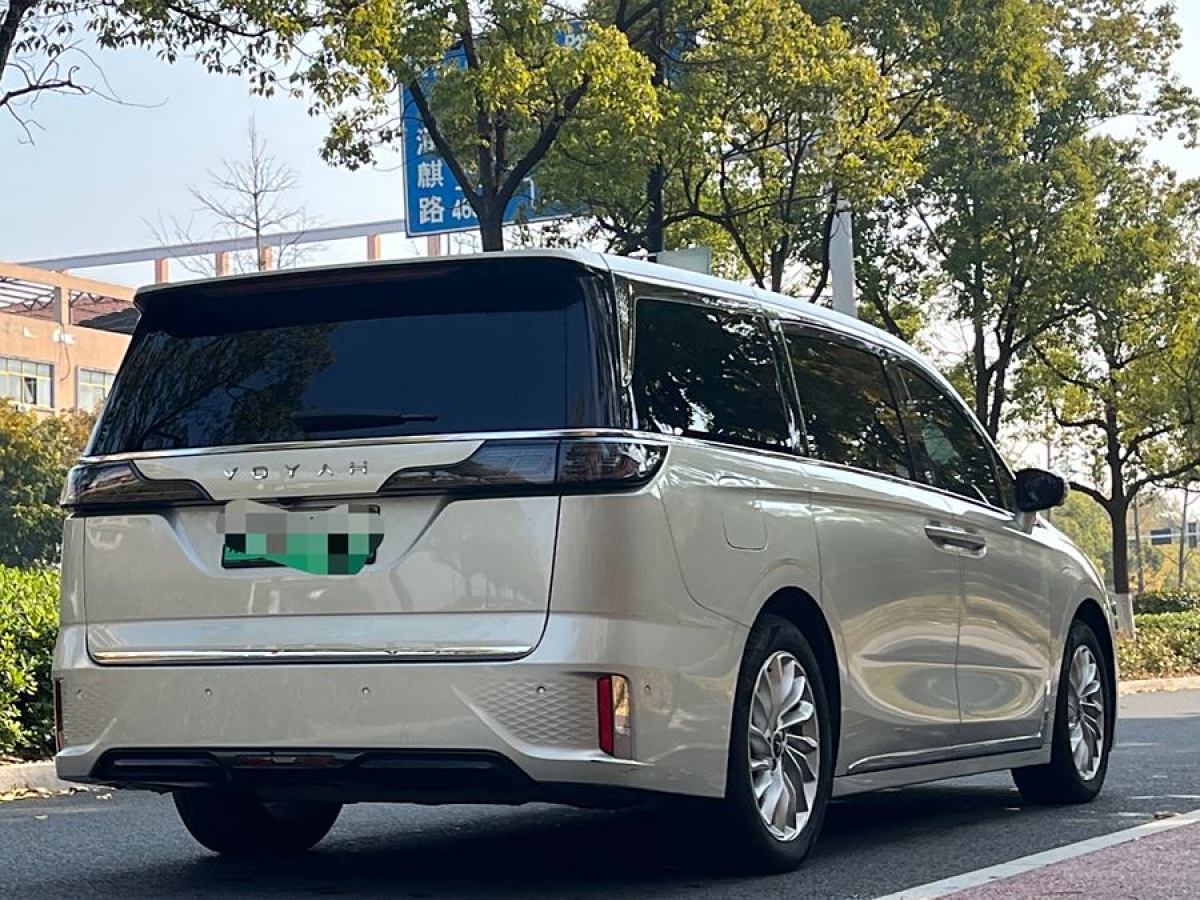 嵐圖 夢想家  2024款 PHEV 超長續(xù)航尊貴版圖片