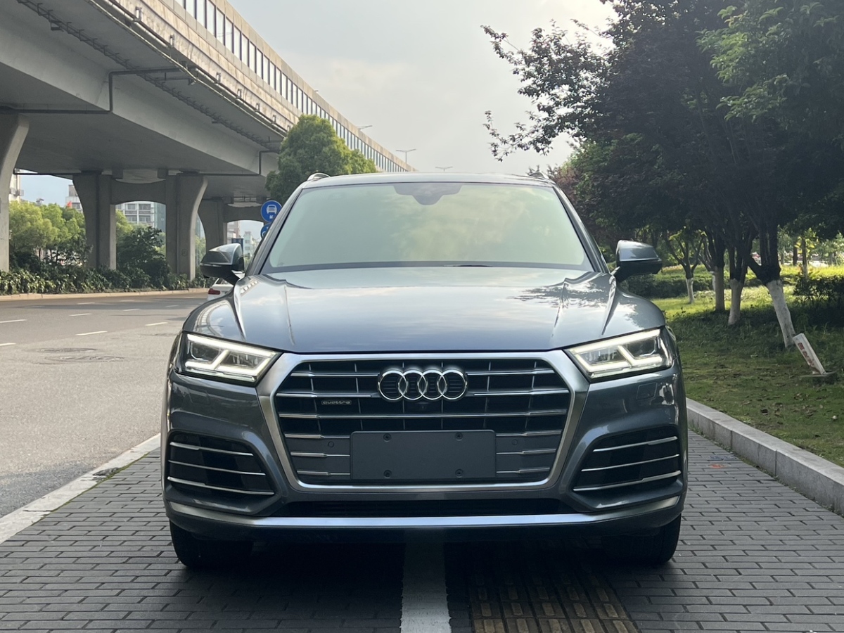 奧迪 奧迪Q5L  2020款 40 TFSI 榮享時尚型圖片