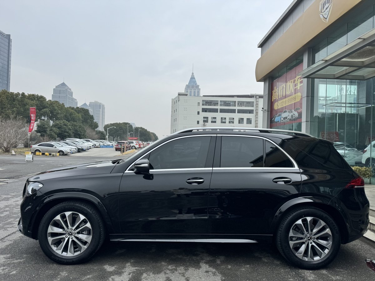 奔馳 奔馳GLE  2024款 改款 GLE 350 4MATIC 時(shí)尚型圖片