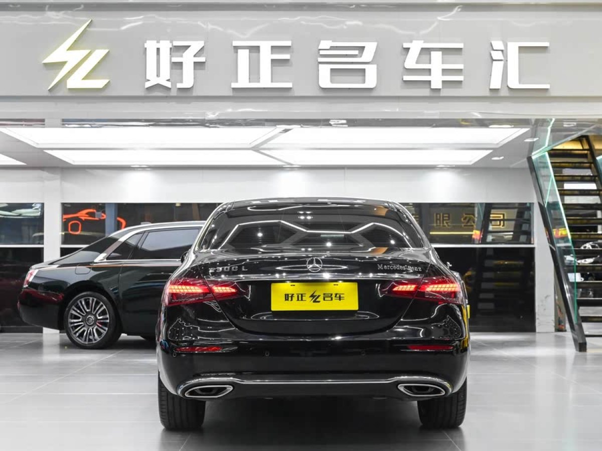 奔馳 奔馳E級(jí)  2022款 改款 E 300 L 豪華型圖片
