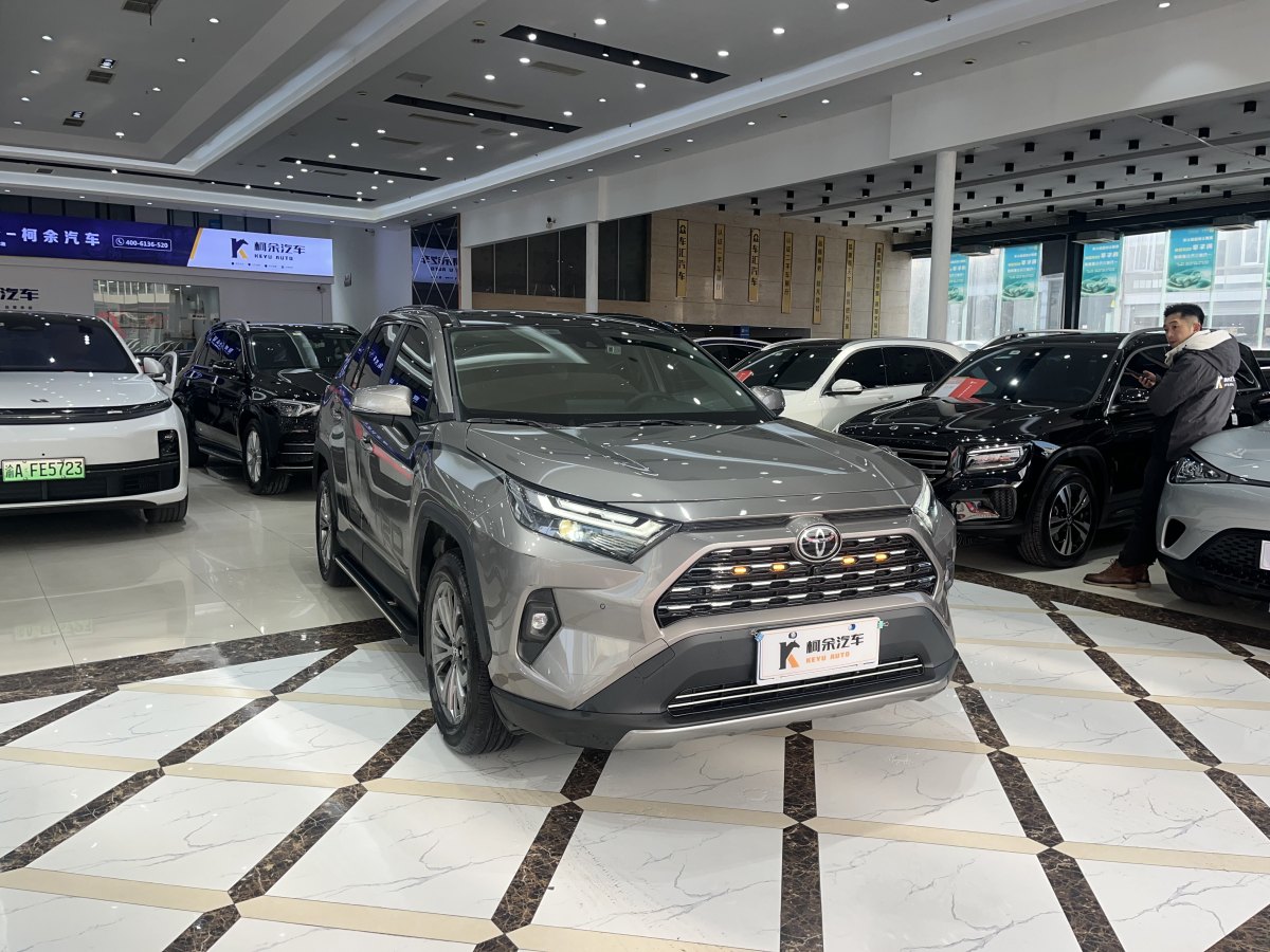 豐田 RAV4  2018款 榮放 2.0L CVT兩驅(qū)風(fēng)尚版圖片