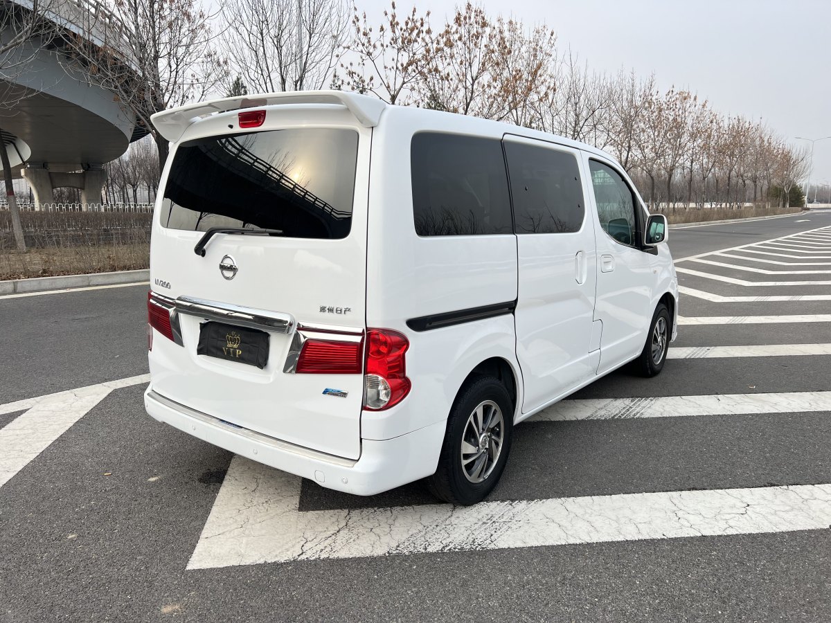 日產(chǎn) NV200  2018款 1.6L CVT豪華型圖片