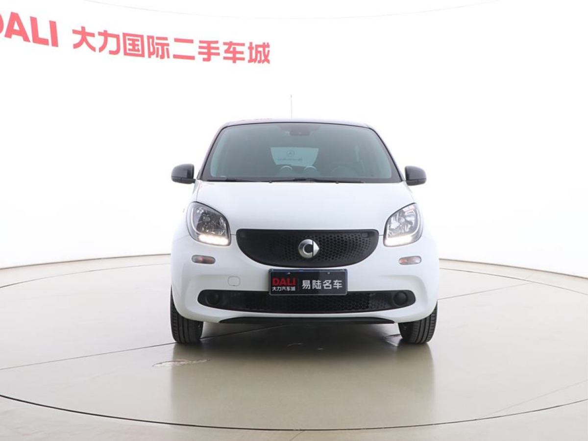 smart forfour  2018款 1.0L 52千瓦靈動(dòng)版圖片